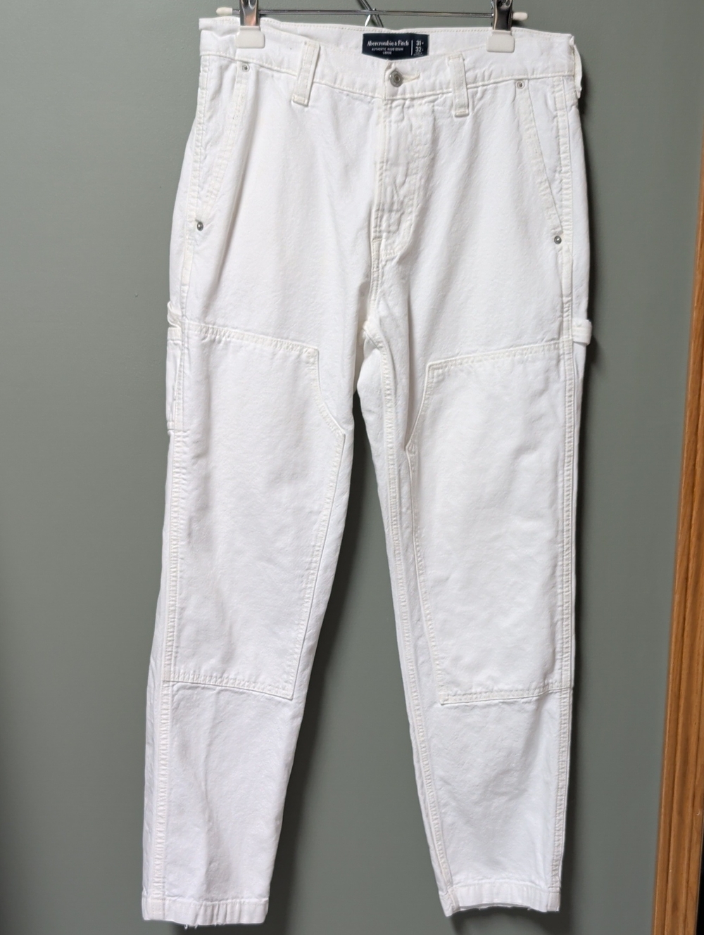 Abercrombie & Fitch Men's White Carpenter Jeans
